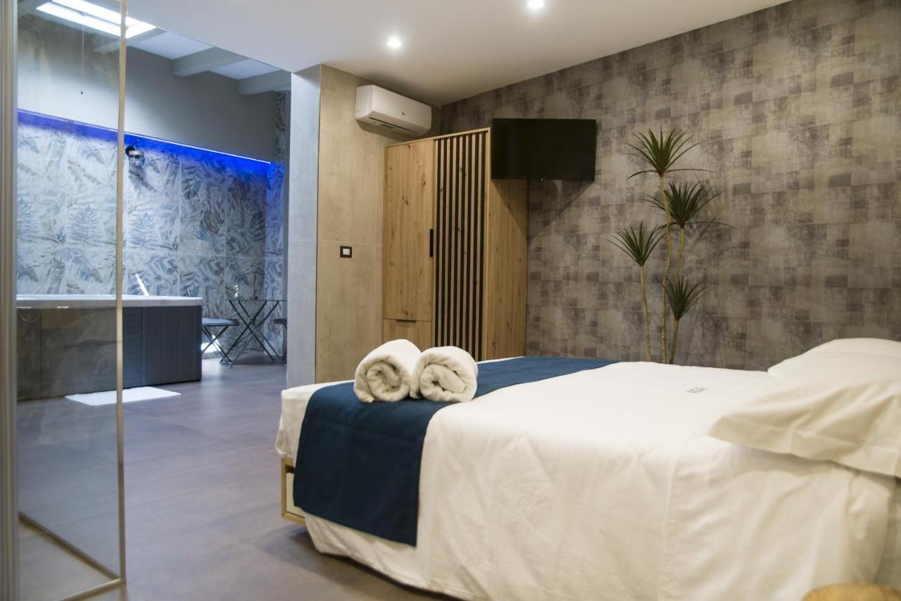 Suite 18 Luxury Apartments バーリ エクステリア 写真