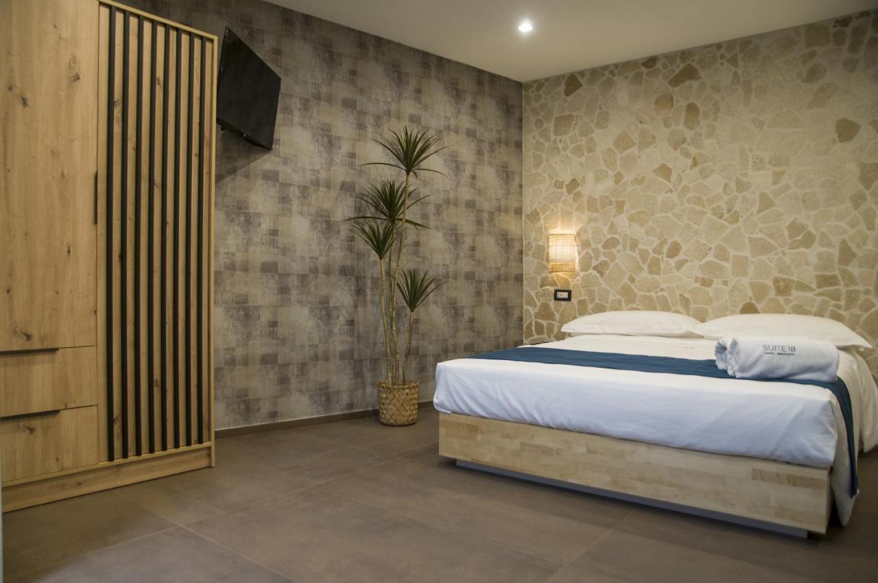Suite 18 Luxury Apartments バーリ エクステリア 写真
